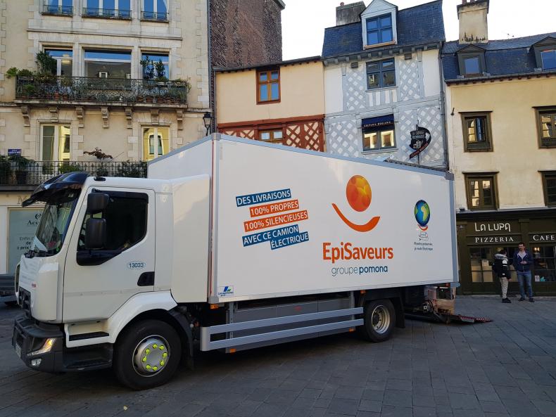 Camion 100% électrique dans les rues de Rennes
