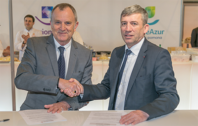 Signature du partenariat entre Thierry Labaune, Directeur Commercial Groupe Pomona et Eric Lepêcheur, Président de Restau'co